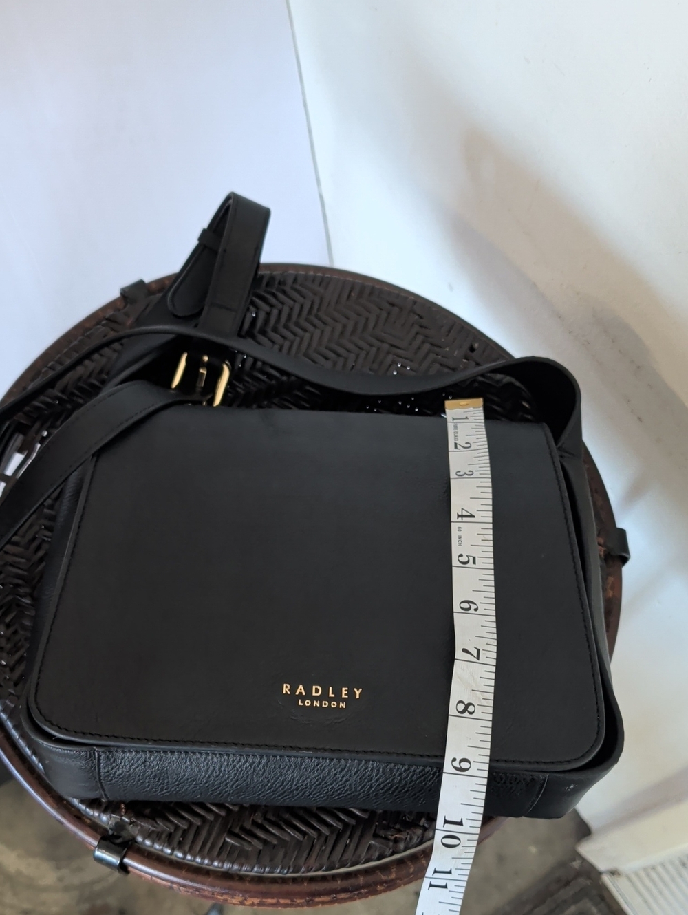 Radley London Flapover Crossbody Bag Pebbled Leather Black Long Strap - Picture 4 of 16